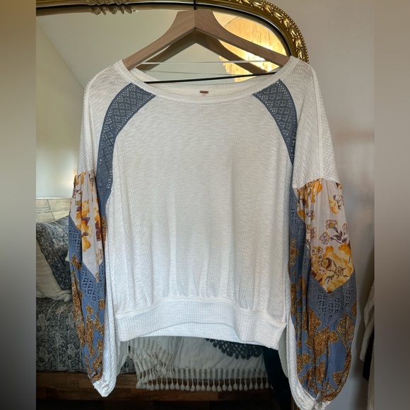 Free People Blossom Thermal Patchwork Balloon Sleeve White/Blue XS - Picture 2 of 4